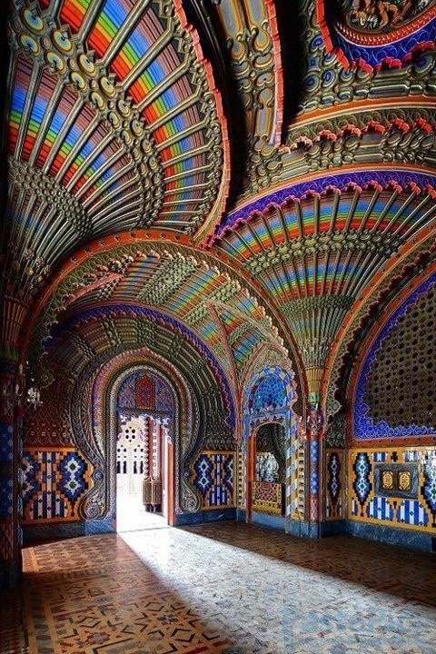 14---E4M4qeE---The-Peacock-Room---Castello-di-Sammezzano-in-Reggello-Tuscany-Italy89903373243c20e0.jpg