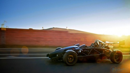 19---9dK9CcI---Ariel-Atom-500daa1dd3ab910d4bd.jpg