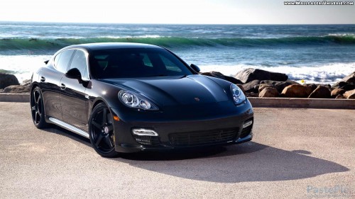 438---jcMfbvY---Porsche-Panamera4f20f8e90679f944.jpg