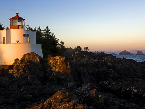 Lighthouseeeee39c8b53bc7cf.jpg