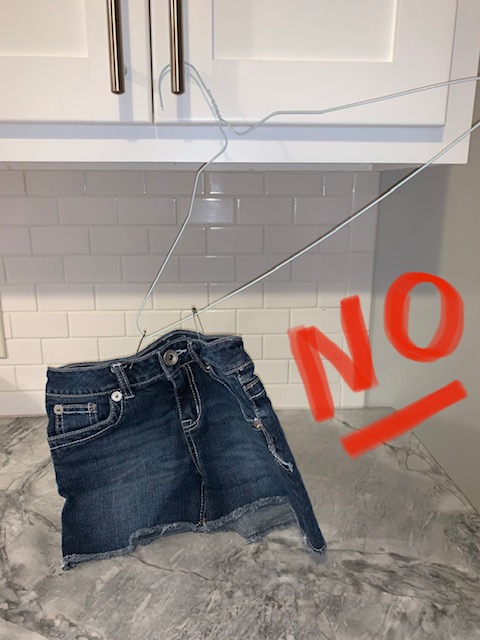 Wrong-way-to-hang-pants-1e7402f8158f4cf26.jpg