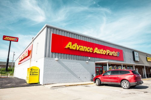 Advance-Auto-Parts-Strip9143d22be2190253.jpg