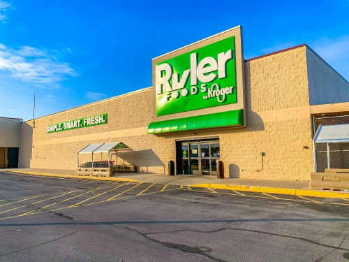 Lakewood-village-shopping-center8f17f6cf81d682da.jpg